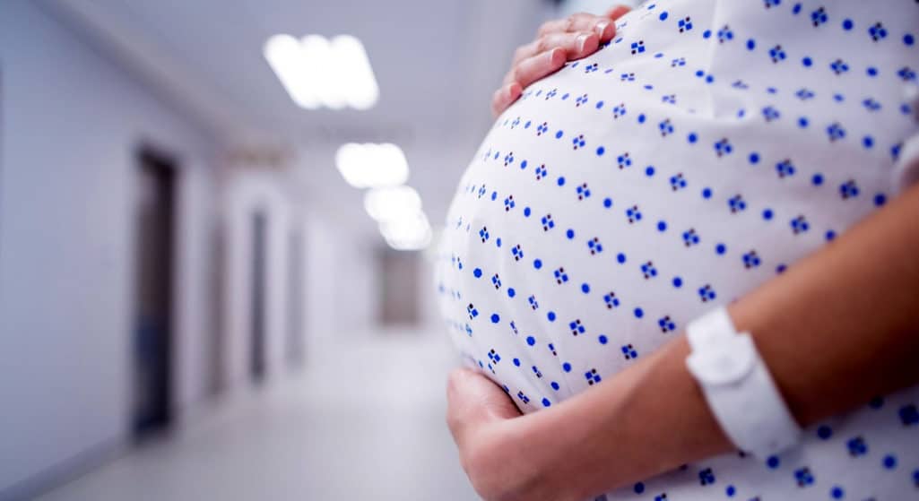 Το 20% των γυναικών που χρειάστηκαν θεραπεία γονιμότητας, όπως η εξωσωματική, για να συλλάβουν το πρώτο τους παιδί, είναι πιθανό να μείνουν έγκυες με φυσικό τρόπο στο μέλλον, σύμφωνα με έρευνα που δημοσιεύεται στο περιοδικό «Human Reproduction».