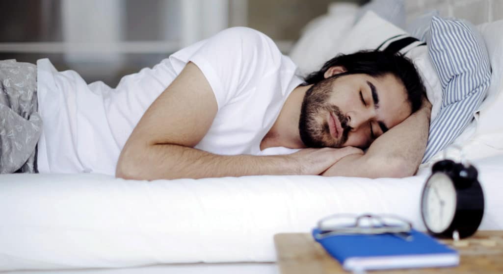 Γιατί ο κακός ύπνος δυσκολεύει την απώλεια βάρους (έρευνα)