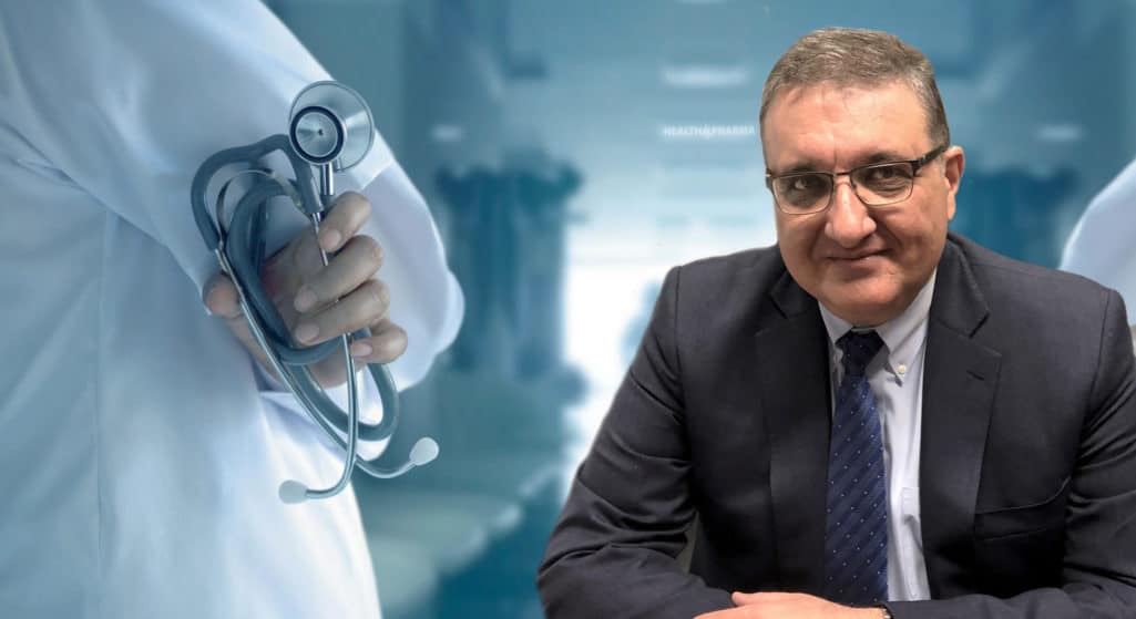 Την απόσυρση του άρθρου 10 από το νομοσχέδιο του υπουργείου Υγείας για τη Δευτεροβάθμια Περίθαλψη που προβλέπει ότι οι γιατροί του ΕΣΥ μπορούν να εργάζονται και στον ιδιωτικό τομέα, ζητά ο Πρόεδρος του Πανελλήνιου Ιατρικού Συλλόγου (ΠΙΣ) κ. Αθανάσιος Εξαδάκτυλος στη συνεδρίαση της Διαρκούς Επιτροπής Κοινωνικών Υποθέσεων της Βουλής.