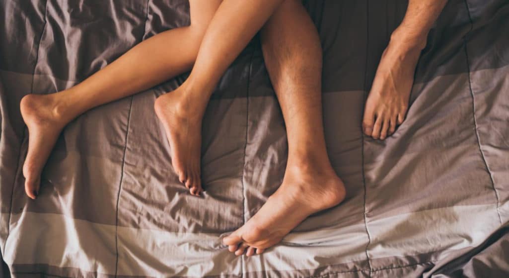 Όνειρο που γίνεται πραγματικότητα, ή εφιάλτης είναι τελικά η Sexsomnia; Πώς θα μπορούσε να χαρακτηριστεί η πάθηση, η οποία στα ελληνικά είναι γνωστή ως «σεξουαλική αϋπνία» και όσοι πάσχουν από αυτήν κάνουν σεξ, ενώ κοιμούνται βαθιά;