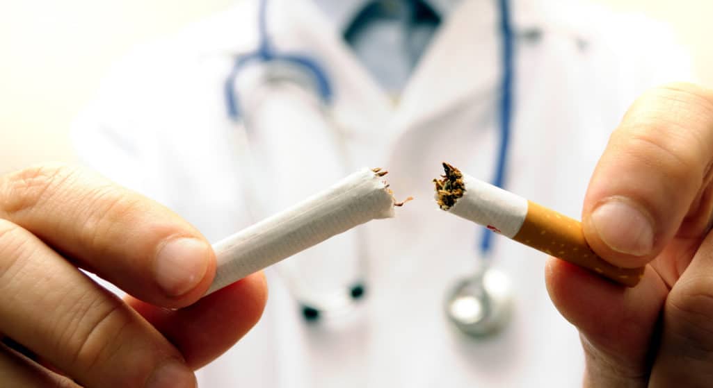 «Η διακοπή του καπνίσματος είναι απίστευτα αποτελεσματική στη μείωση του κινδύνου θανάτου και τα οφέλη εμφανίζονται εντυπωσιακά γρήγορα»