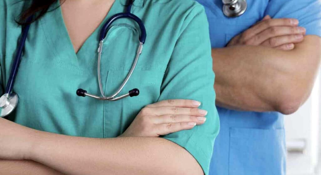 Πρόσκληση για ένταξη στον θεσμό του προσωπικού γιατρού σε γιατρούς επιπλέον δέκα ειδικοτήτων απευθύνει ο Εθνικός Οργανισμός Παροχής Υπηρεσιών Υγείας (ΕΟΠΥΥ).