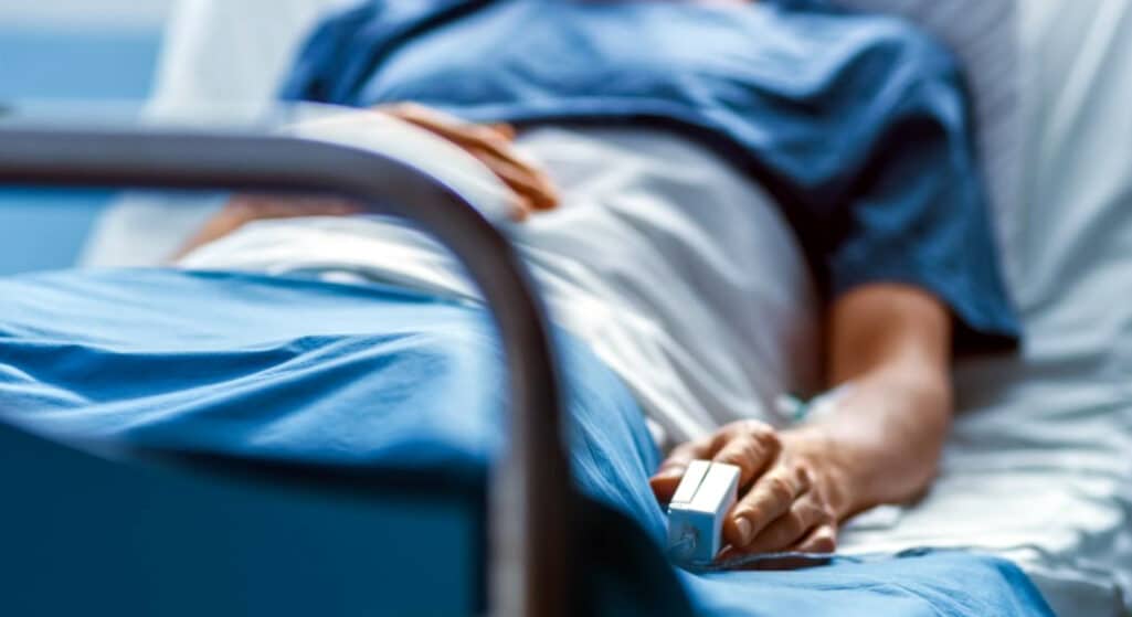 Αυξημένες κατά 11 άτομα εμφανίζονται σήμερα Παρασκευή οι νοσηλείες λόγω κορωνοϊού στα νοσοκομεία της Κρήτης σε σχέση με την χθεσινή ημέρα