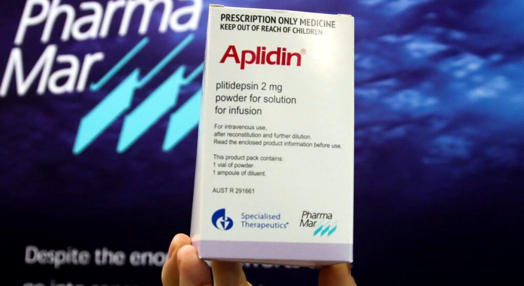 Η ισπανική εταιρεία PharmaMar ανακοίνωσε ότι εργαστηριακές δοκιμές που έγιναν και δοκιμές σε ζώα έδειξαν ότι το φάρμακό Plitidepsin (Aplidin) είχε θετικά αντιιικά αποτελέσματα σε παραλλαγμένα στελέχη του νέου κορωνοϊού.