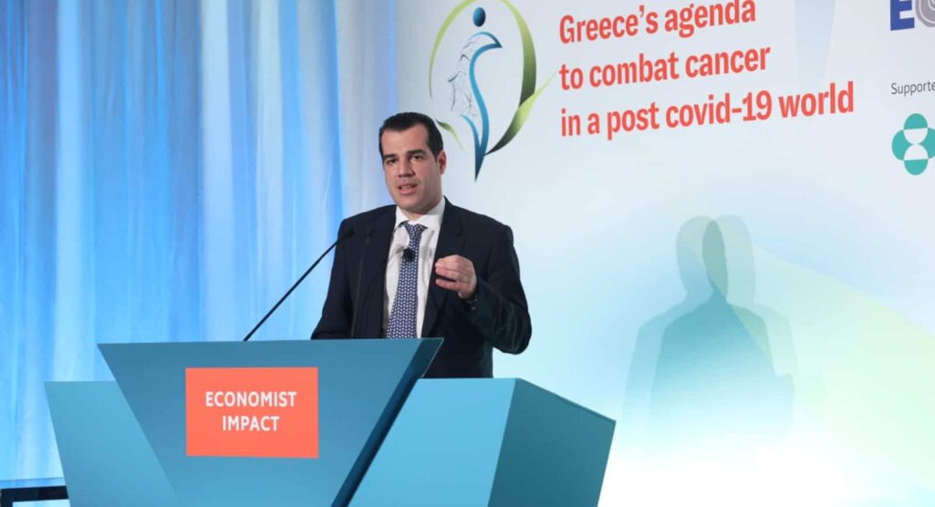 Στην ανάγκη για πρόληψη και Πρωτοβάθμια υγεία, με έμφαση στον ασθενή και την έναρξη δωρεάν μαστογραφίες σε 1,3 εκατ. γυναίκες που θα ξεκινήσουν στο τέλος Μαρτίου, αναφέρθηκε εμφατικά ο υπουργός Υγείας, Θάνος Πλεύρης, μιλώντας στο συνέδριο του Economist, με θέμα «Η ατζέντα της Ελλάδας για την καταπολέμηση του καρκίνου στην μετά Covid-19 εποχή».