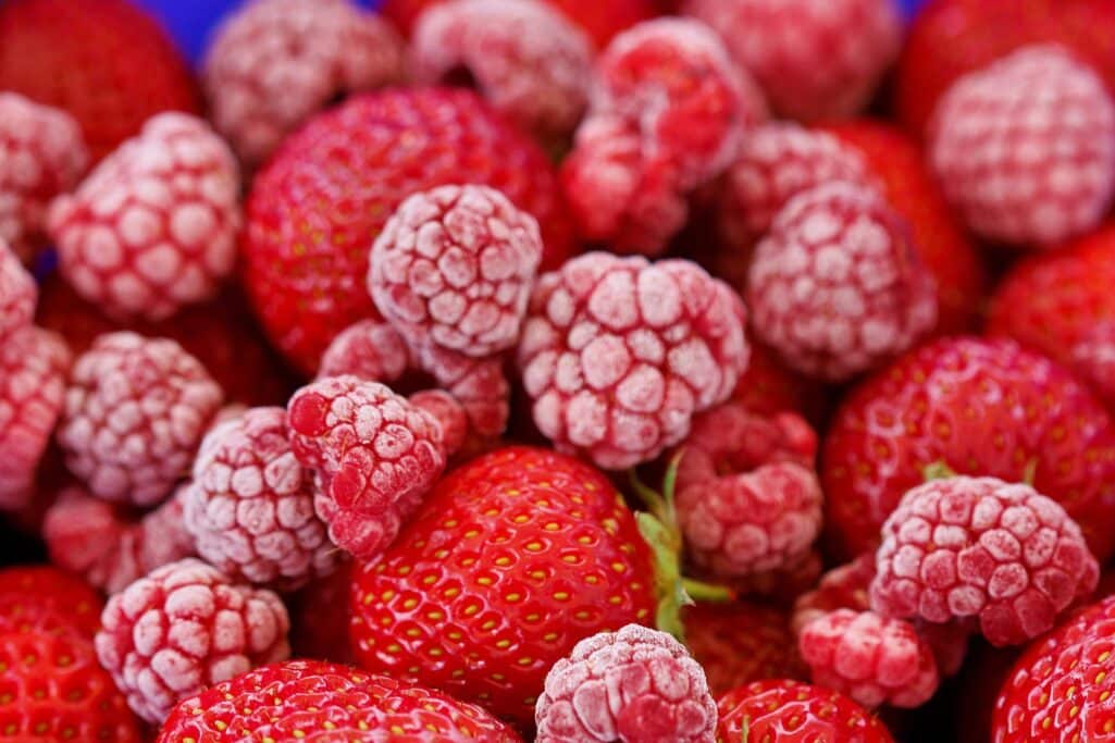 Μείγμα κατεψυγμένων φρούτων, στο οποίο ανιχνεύθηκε η παρουσία του ιού ηπατίτιδας Α, ανακαλεί από την αγορά ο Ενιαίος Φορέας Ελέγχου Τροφίμων (ΕΦΕΤ).
