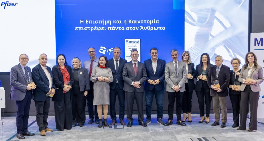 Μια σημαντική δωρεά ύψους 600.000 δολαρίων ανακοίνωσε ο Δρ. Άλμπερτ Μπουρλά, Πρόεδρος & Διευθύνων Σύμβουλος της Pfizer Ιnc. για την ενίσχυση 10 κοινωνικών φορέων της Θεσσαλονίκης.