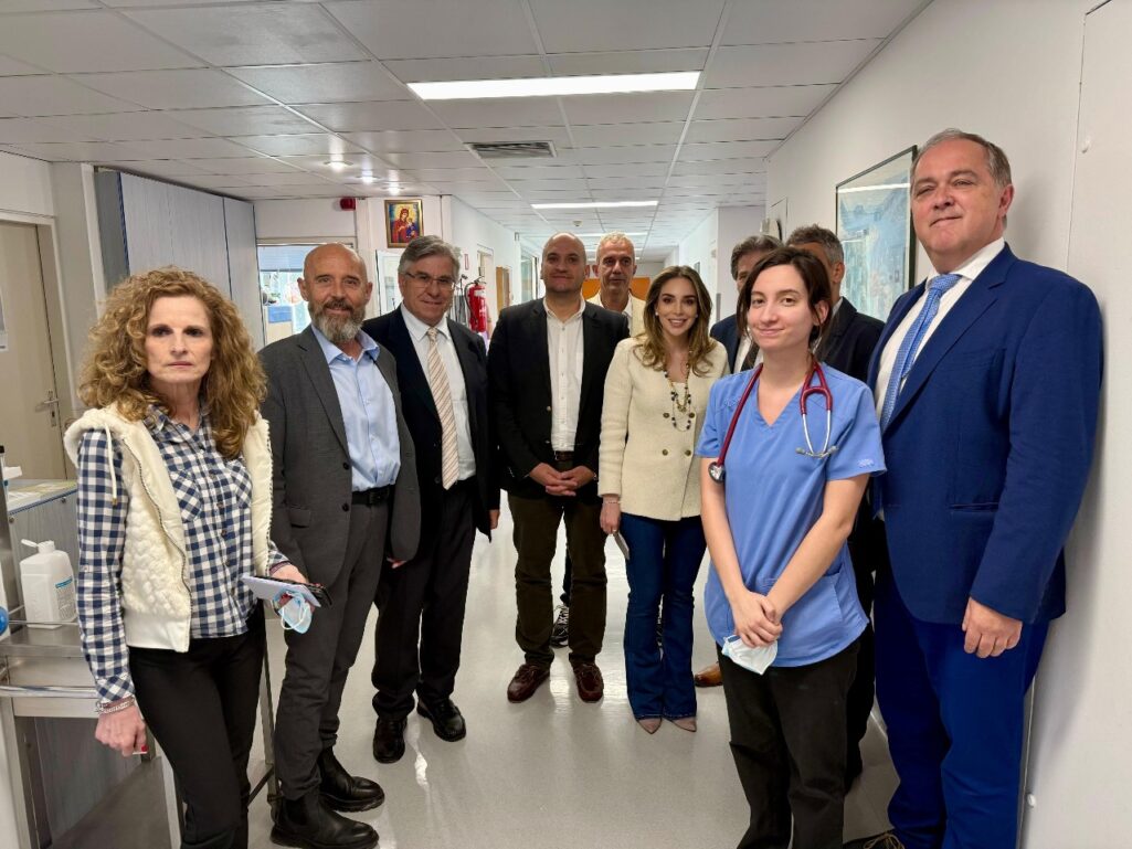 Η Γενική Γραμματέας Υπηρεσιών Υγείας, Λίλιαν Βιλδιρίδη, συνοδευόμενη από τον Διοικητή της 6ης ΥΠΕ, Ηλία Θεοδωρόπουλο, πραγματοποίησε επισκέψεις, το τελευταίο διήμερο, στο Γενικό Νοσοκομείο Πατρών «Ο Άγιος Ανδρέας», στο Γενικό Νοσοκομείο Παίδων Πατρών «Καραμανδάνειο», στο Πανεπιστημιακό Γενικό Νοσοκομείο Πατρών και στο Γενικό Νοσοκομείο Αιγίου.